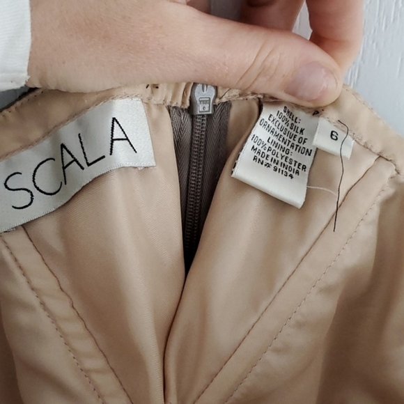 STRAPLESS SEQUENCE PROM/SPECIAL EVENTS GOWN - Picture 3 of 5